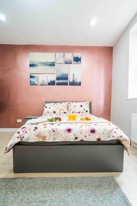 Beautiful Flat With Free Parking Apartment Birmingham Bagian luar foto